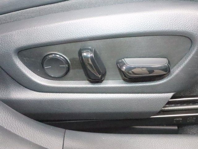 TOYOTA LEXUS UX250H 2019 Image 31