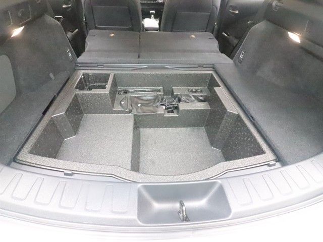 TOYOTA LEXUS UX250H 2019 Image 31