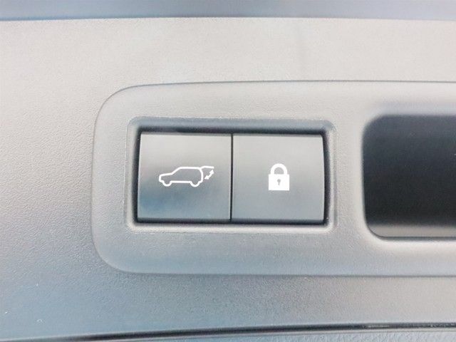 TOYOTA LEXUS UX250H 2019 Image 31