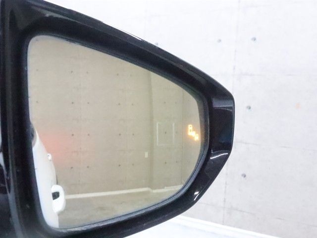 TOYOTA LEXUS UX250H 2019 Image 31