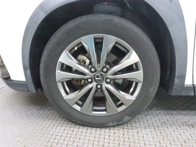 TOYOTA LEXUS UX250H 2019 Image 31