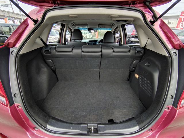 HONDA FIT HYBRID 4WD 2017 Image 31