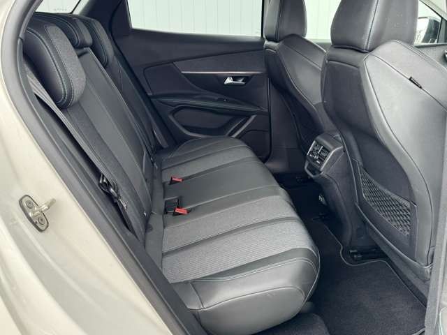 PEUGEOT 3008 2021 Image 31