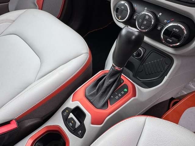 JEEP RENEGADE 2016 Image 31