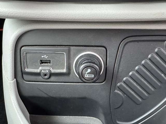 JEEP RENEGADE 2016 Image 31