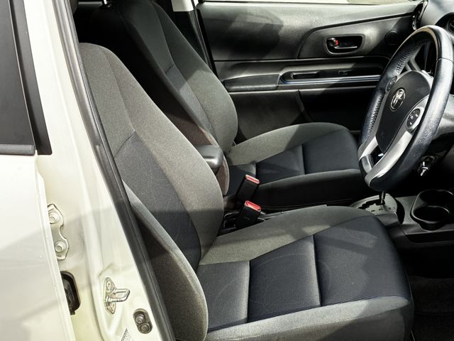 TOYOTA AQUA 2015 Image 31