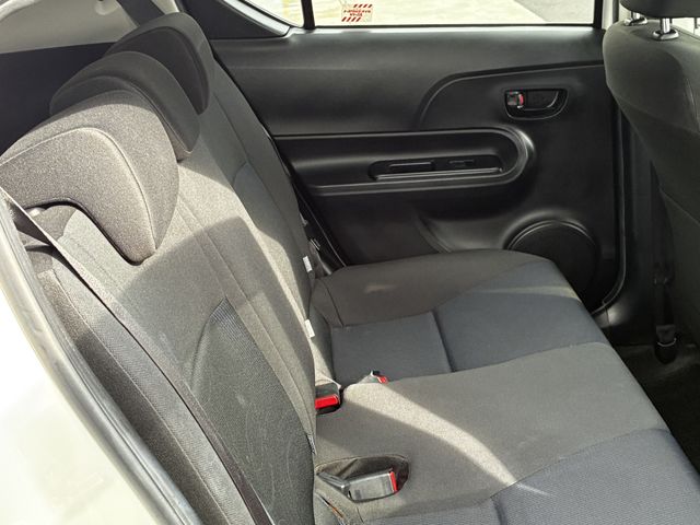 TOYOTA AQUA 2015 Image 31