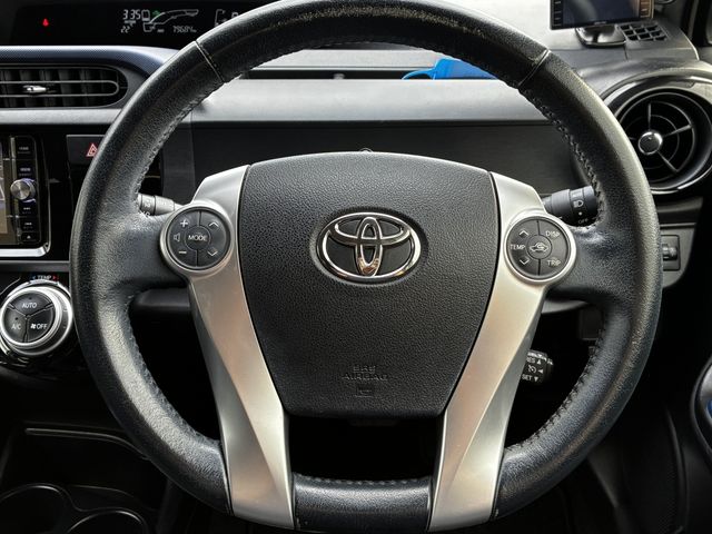 TOYOTA AQUA 2015 Image 31