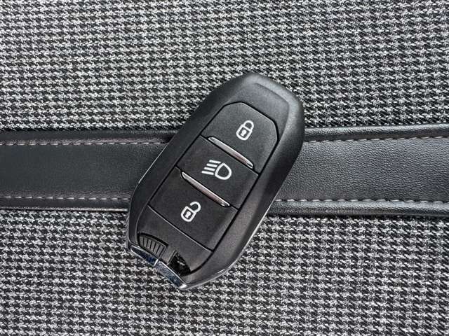 PEUGEOT 3008 2019 Image 31