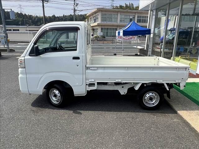 DAIHATSU HIJET TRUCK 4WD 2017 Image 31