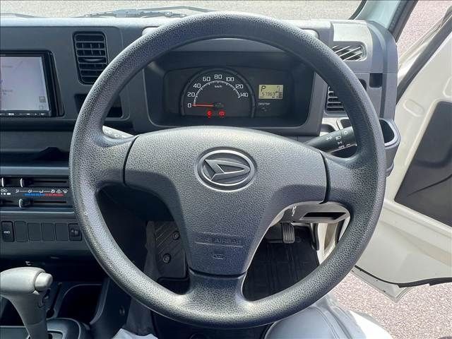 DAIHATSU HIJET TRUCK 4WD 2017 Image 31