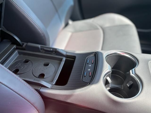 TOYOTA HARRIER PHEV 2023 Image 31