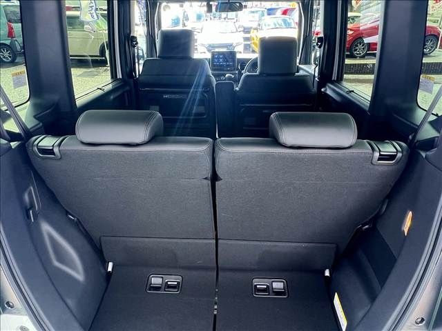 HONDA N BOX CUSTOM 2023 Image 31