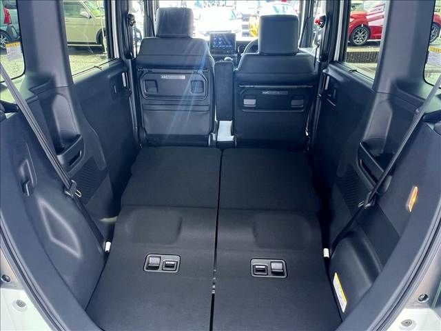 HONDA N BOX CUSTOM 2023 Image 31