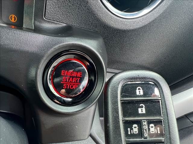 HONDA N BOX CUSTOM 2023 Image 31