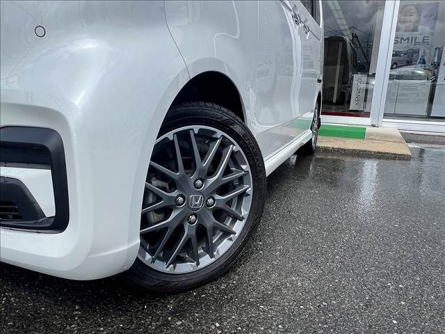 HONDA N BOX CUSTOM 2023 Image 31