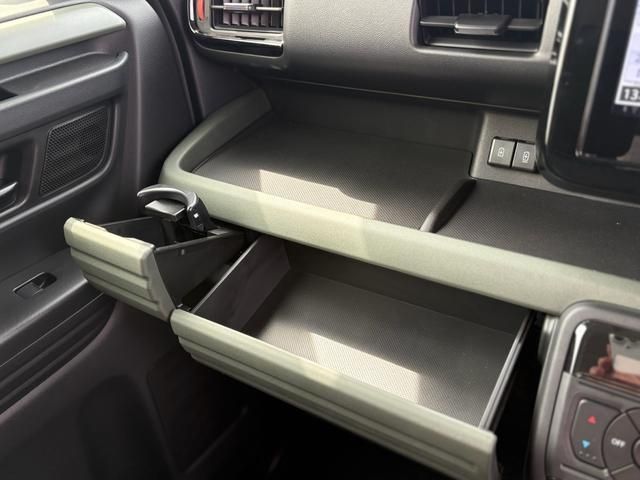 SUZUKI SPACIA GEAR 2024 Image 31