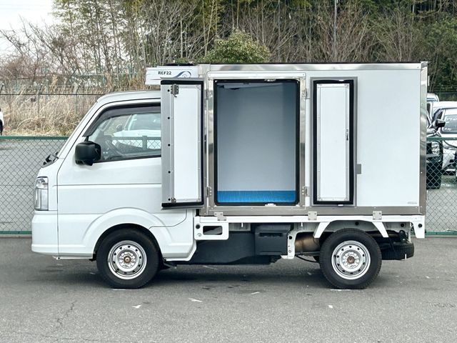 SUZUKI CARRY TRUCK 4WD 2025 Image 31
