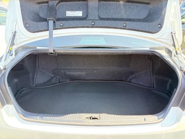 TOYOTA CROWN SEDAN HYBRID 2014 Image 31