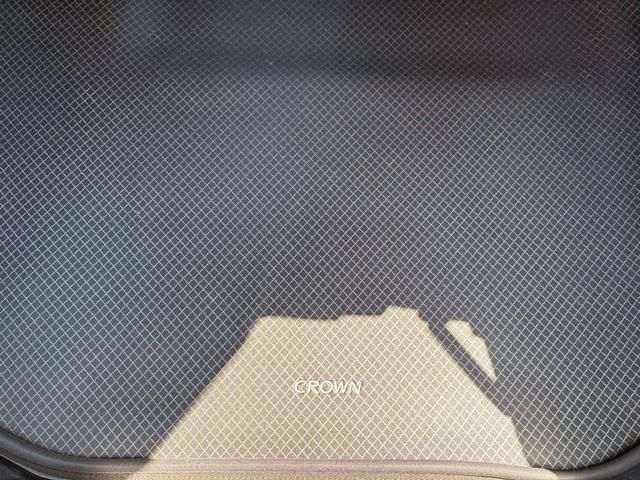 TOYOTA CROWN SEDAN HYBRID 2014 Image 31