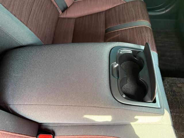 TOYOTA CROWN SEDAN HYBRID 2014 Image 31