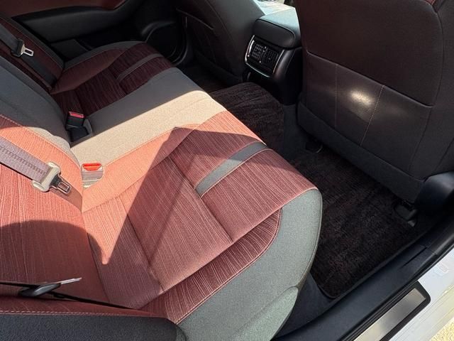 TOYOTA CROWN SEDAN HYBRID 2014 Image 31