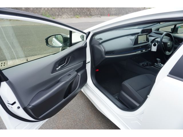 TOYOTA PRIUS 2024 Image 31