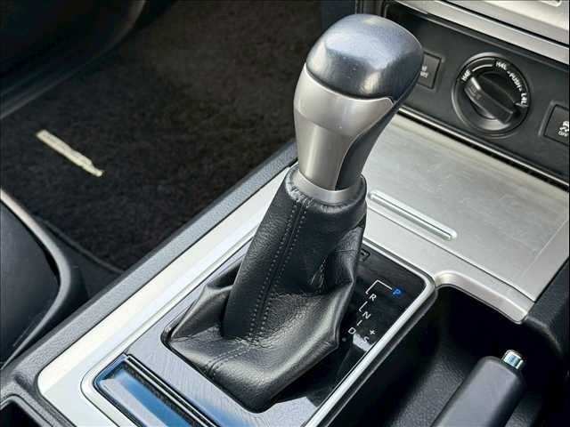 TOYOTA LANDCRUISER PRADO 2018 Image 31