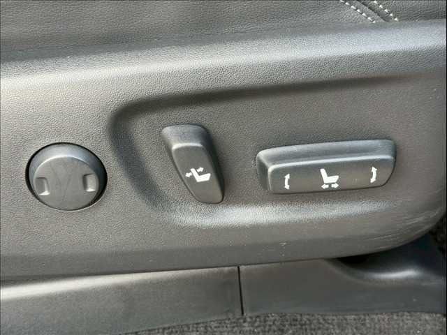 TOYOTA LANDCRUISER PRADO 2018 Image 31