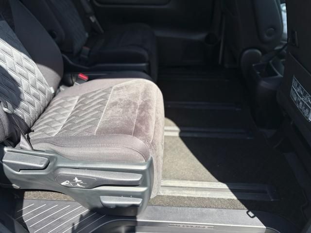 TOYOTA VELLFIRE 2018 Image 31