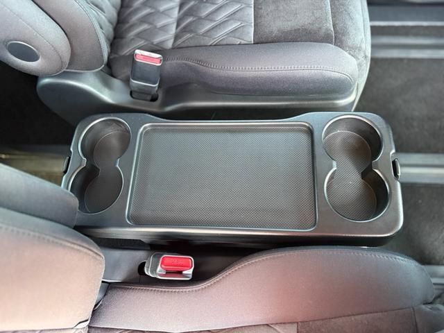 TOYOTA VELLFIRE 2018 Image 31