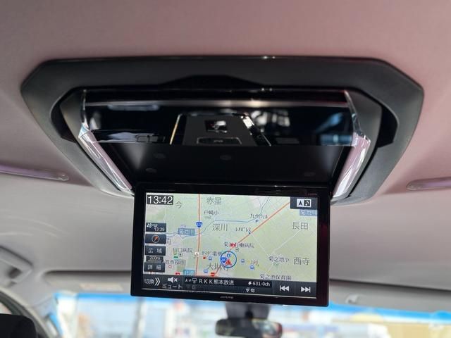 TOYOTA VELLFIRE 2018 Image 31