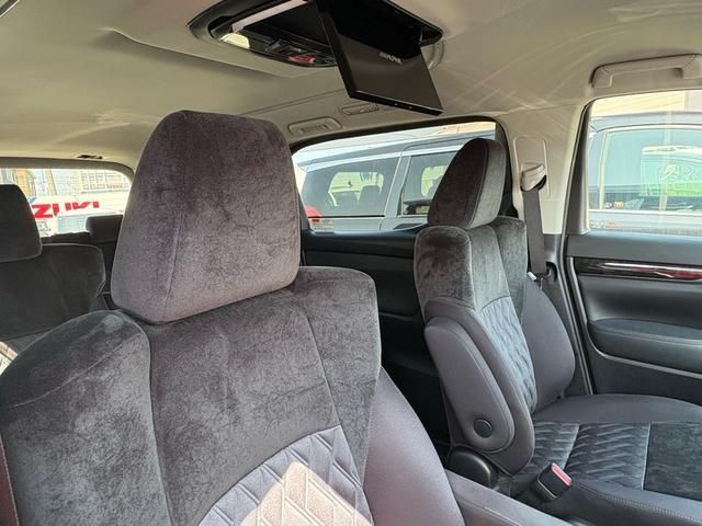 TOYOTA VELLFIRE 2018 Image 31