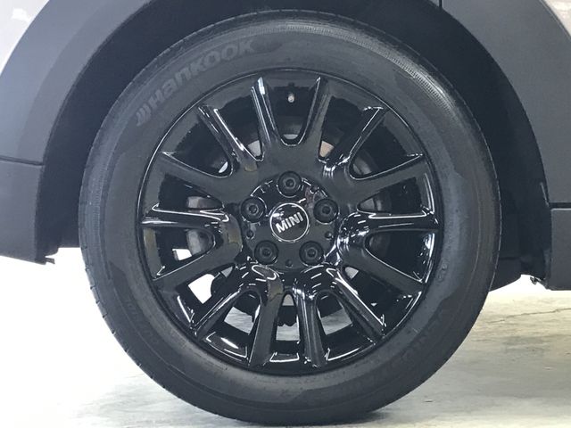 BMW MINI COOPER D 5DOOR 2022 Image 31