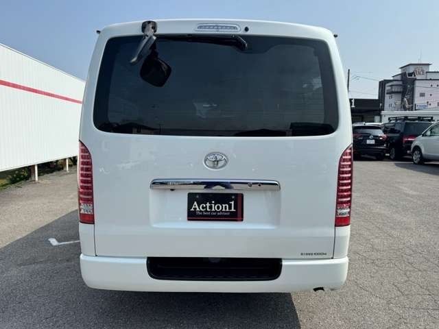 TOYOTA REGIUSACE VAN 2WD 2014 Image 31