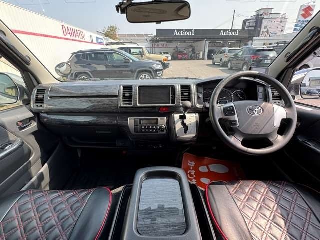 TOYOTA REGIUSACE VAN 2WD 2014 Image 31