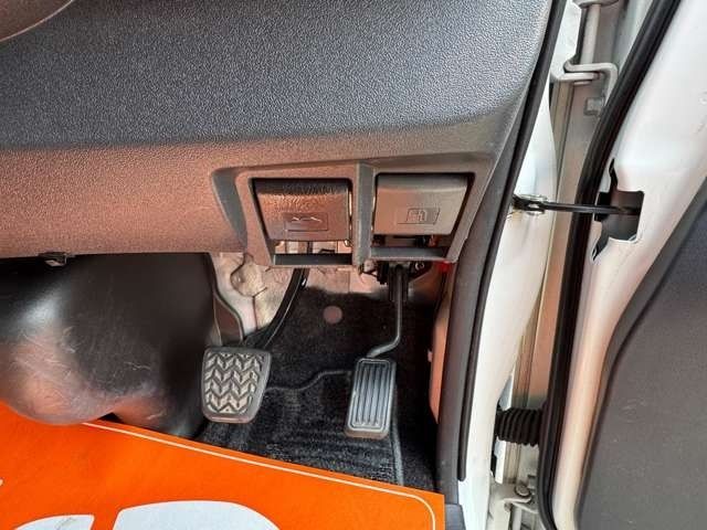 TOYOTA REGIUSACE VAN 2WD 2014 Image 31