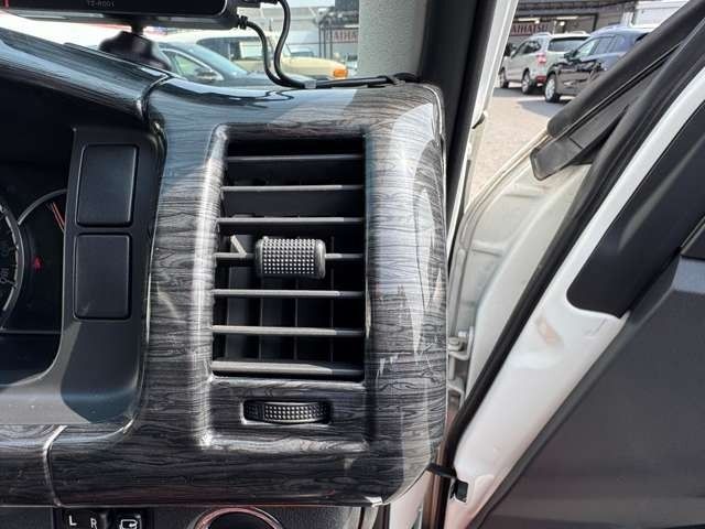 TOYOTA REGIUSACE VAN 2WD 2014 Image 31