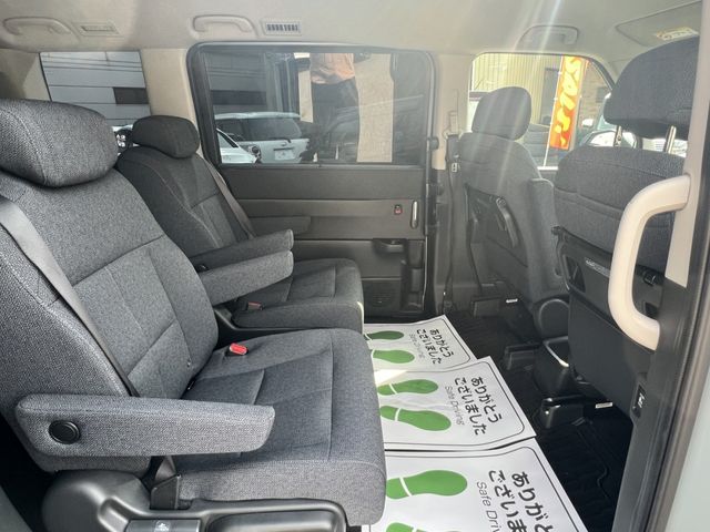 HONDA STEPWAGON E:HEV 2025 Image 31