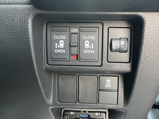 HONDA STEPWAGON E:HEV 2025 Image 31