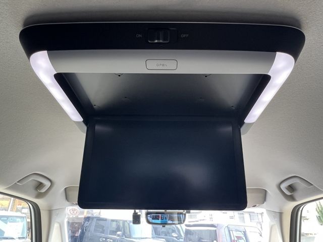 HONDA STEPWAGON E:HEV 2025 Image 31