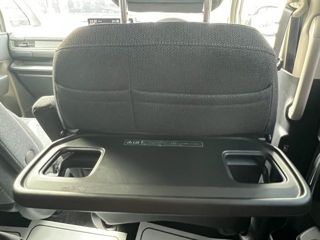 HONDA STEPWAGON E:HEV 2025 Image 31