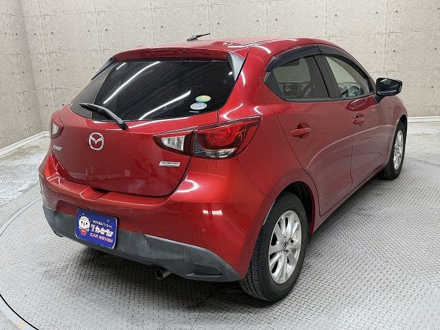 MAZDA DEMIO 2015 Image 31