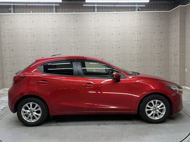 MAZDA DEMIO 2015 Image 31