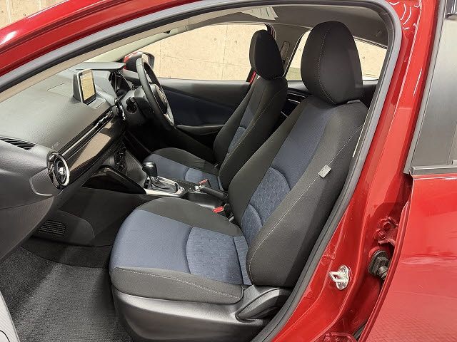 MAZDA DEMIO 2015 Image 31