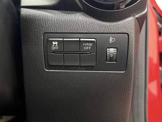 MAZDA DEMIO 2015 Image 31