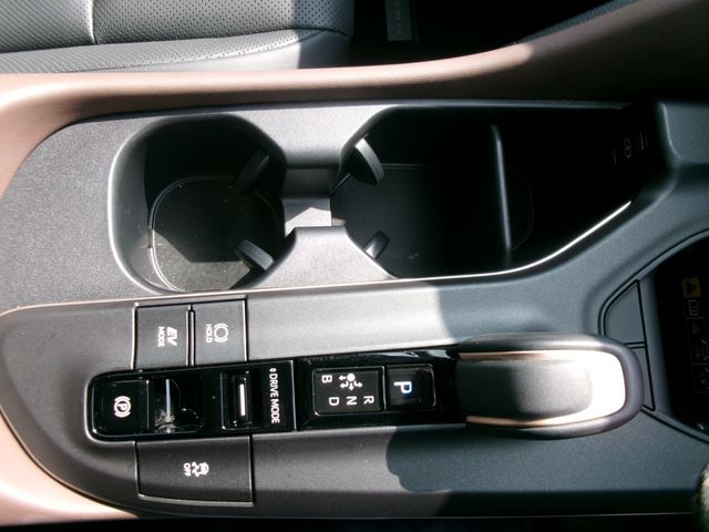 TOYOTA CROWN CROSSOVER 2023 Image 31