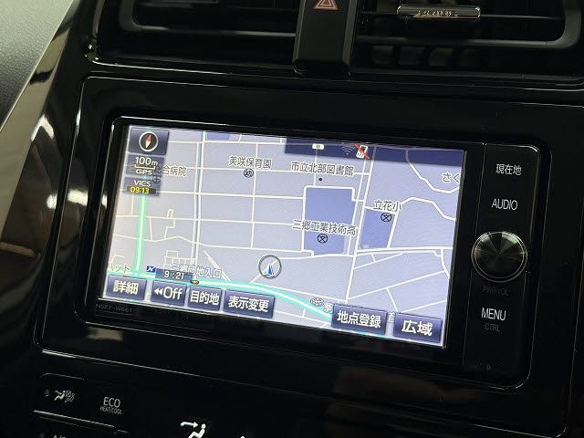 TOYOTA PRIUS 2017 Image 31