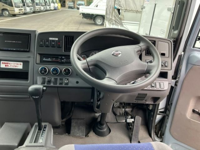 NISSAN CIVILIAN 2012 Image 31