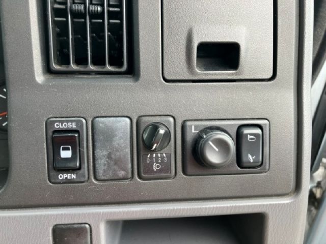 NISSAN CIVILIAN 2012 Image 31